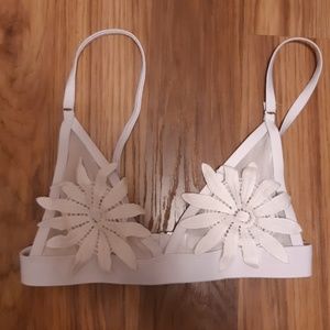 White daisy bikini top
